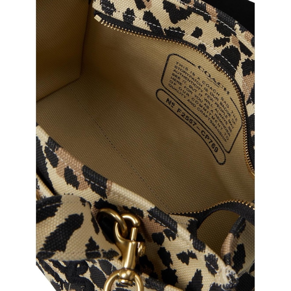 NWT Coach Black and Tan Cheetah Print Canvas Tote Bag 26 - Picture 4 of 9